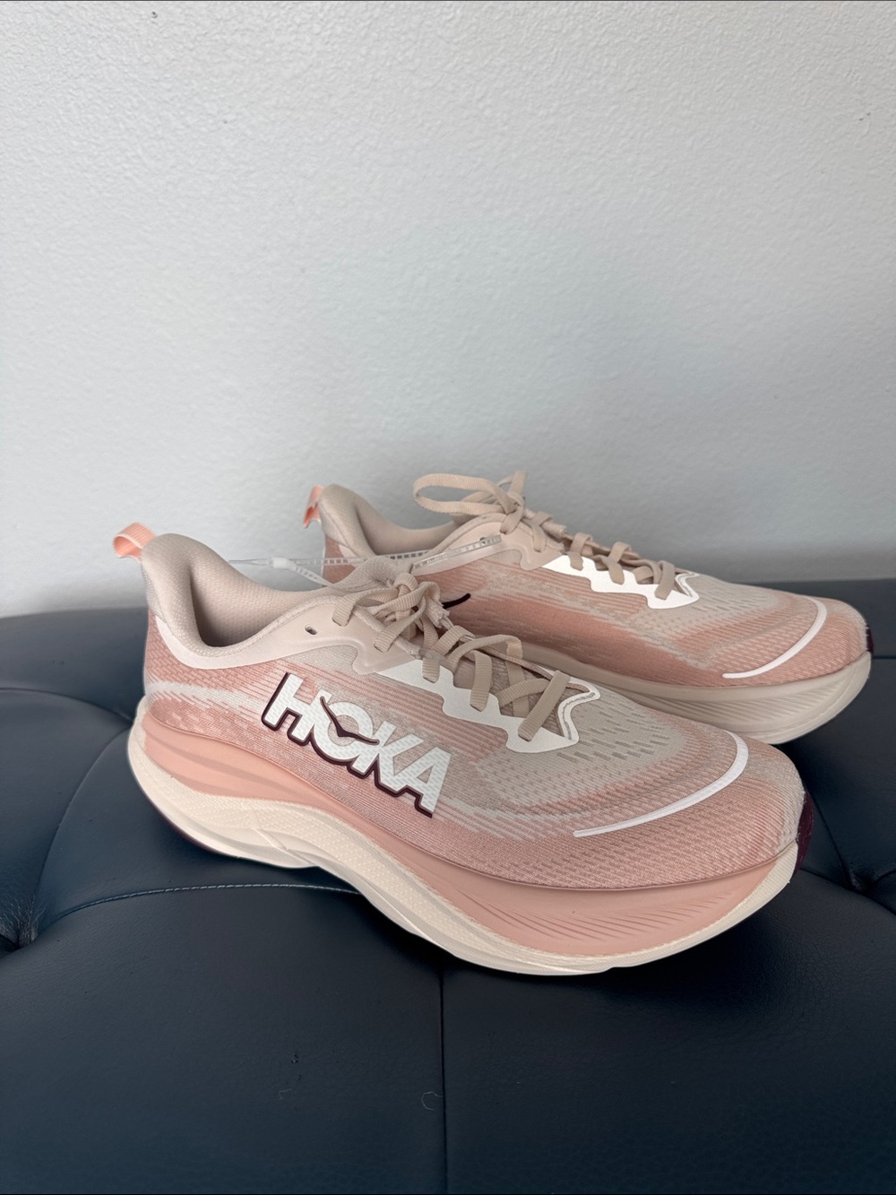 🌸 HOKA Skyflow Running Shoes – Rose Cream / Rose Latte 🌸 9.5
